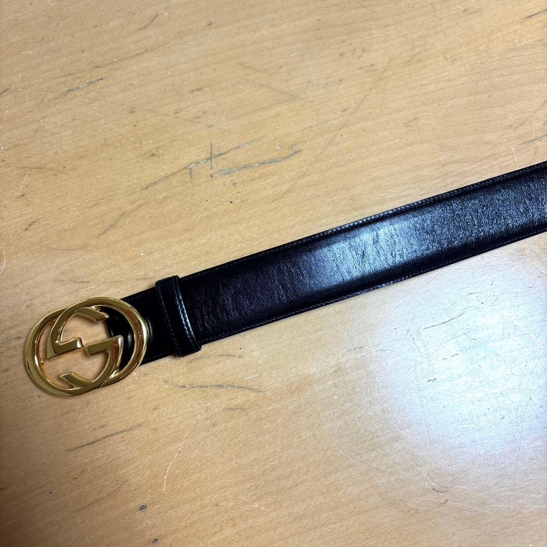 GUCCI ブラック ベルト 75/30 ゴールドバックル