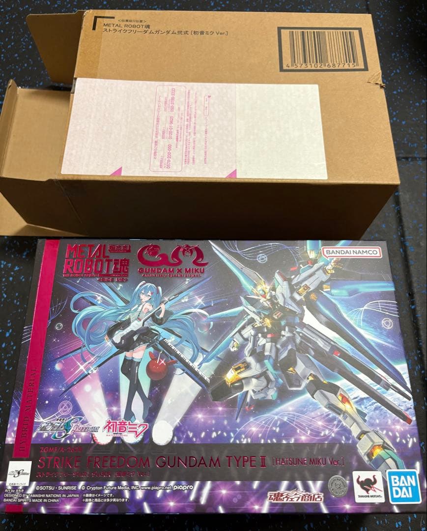 L ROBOT魂 ストライクフリーダムガンダム弐式 初音ミク Ver.