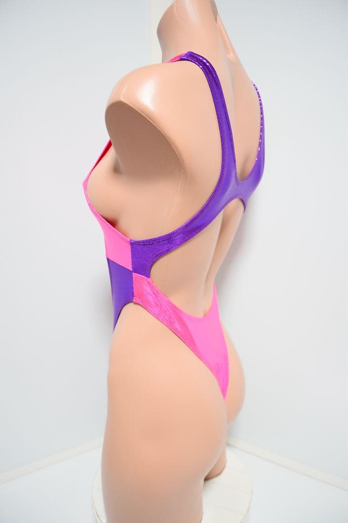 キューティーハニー NOVA ピンクと紫のカットアウトレオタード