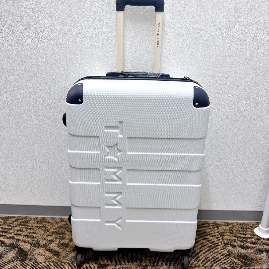  Mサイズ キャリーケース スーツケース 白