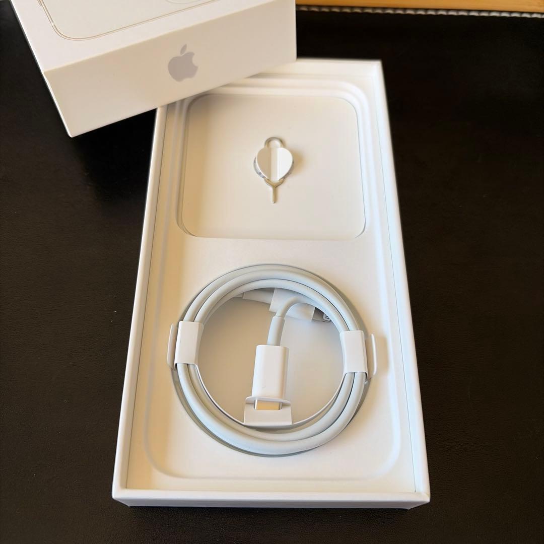 Jhotha29　Apple iPhone 13 本体 256GB