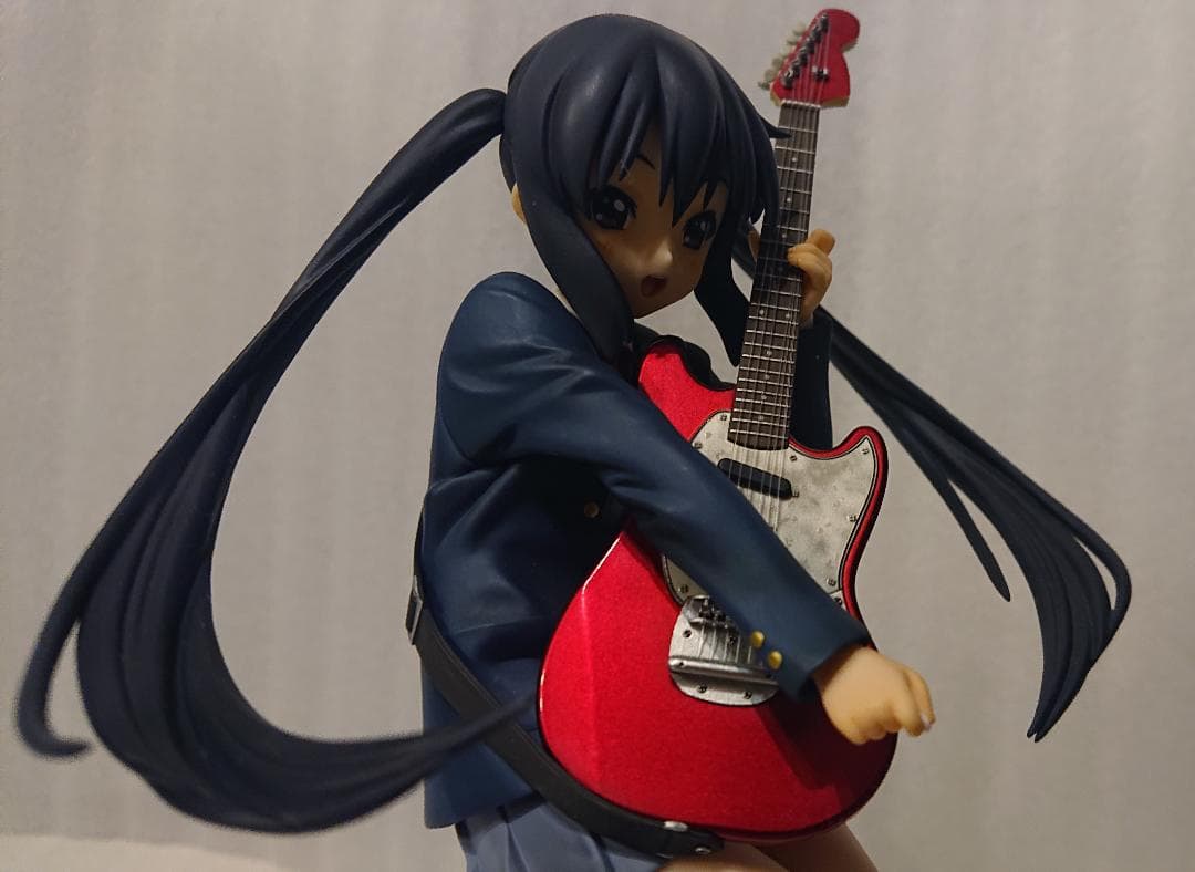 けいおん! 1/8 完成品 フィギュア5体セット アルター 中古品 - メルカリ