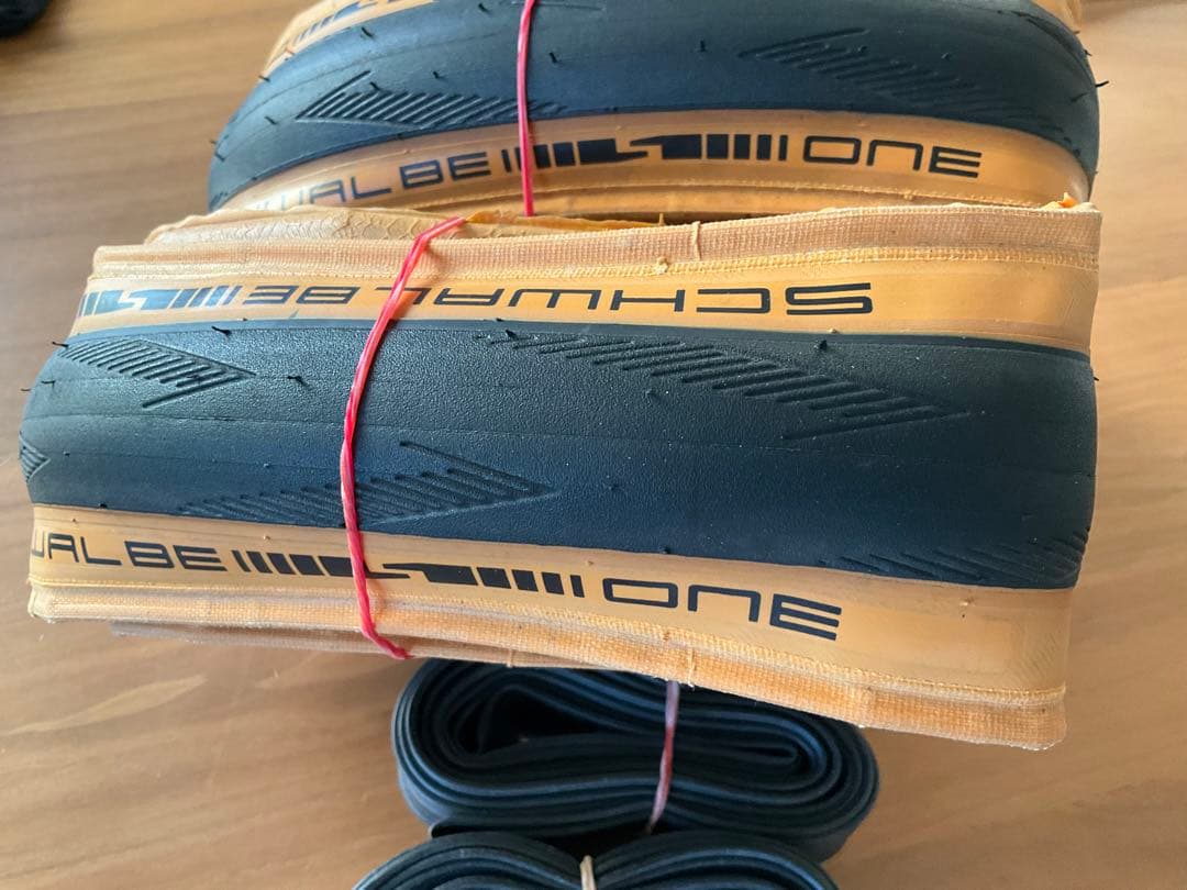 シュワルベワン700×25Cクリンチャー/BSチューブ2本セット