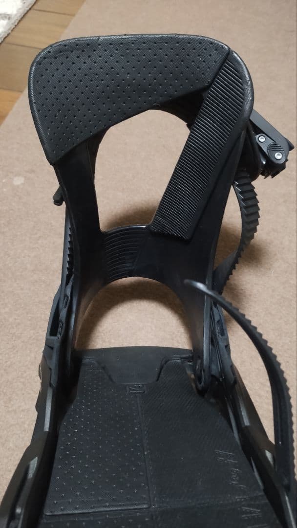 サロモン　ホログラム　S　ビンディング　スノーボード