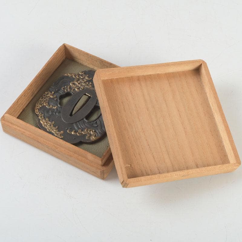 武具　刀装具　古銅　渦文　鍔　時代箱　C　9439