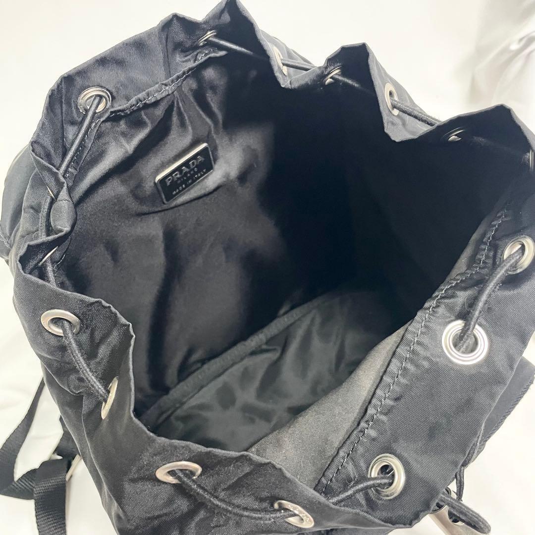 プラダ 三角ロゴ 金具よ ナイロン ブラック リュック バックパック 大容量 黒