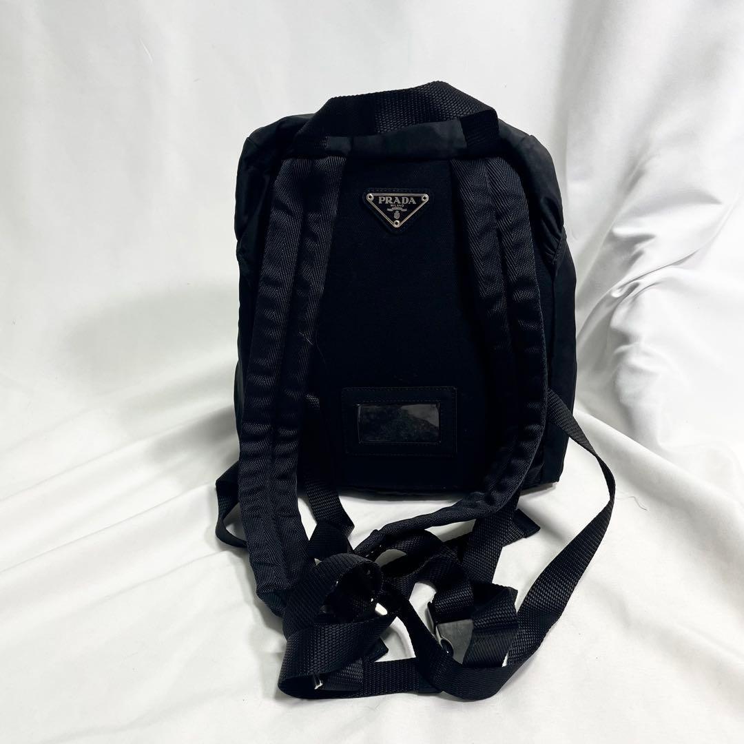 プラダ 三角ロゴ 金具よ ナイロン ブラック リュック バックパック 大容量 黒