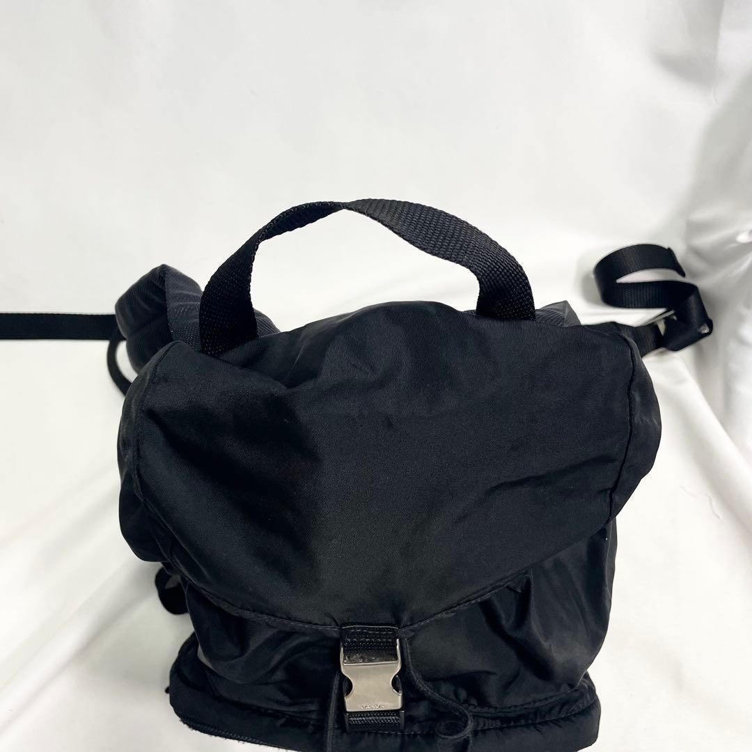 プラダ 三角ロゴ 金具よ ナイロン ブラック リュック バックパック 大容量 黒