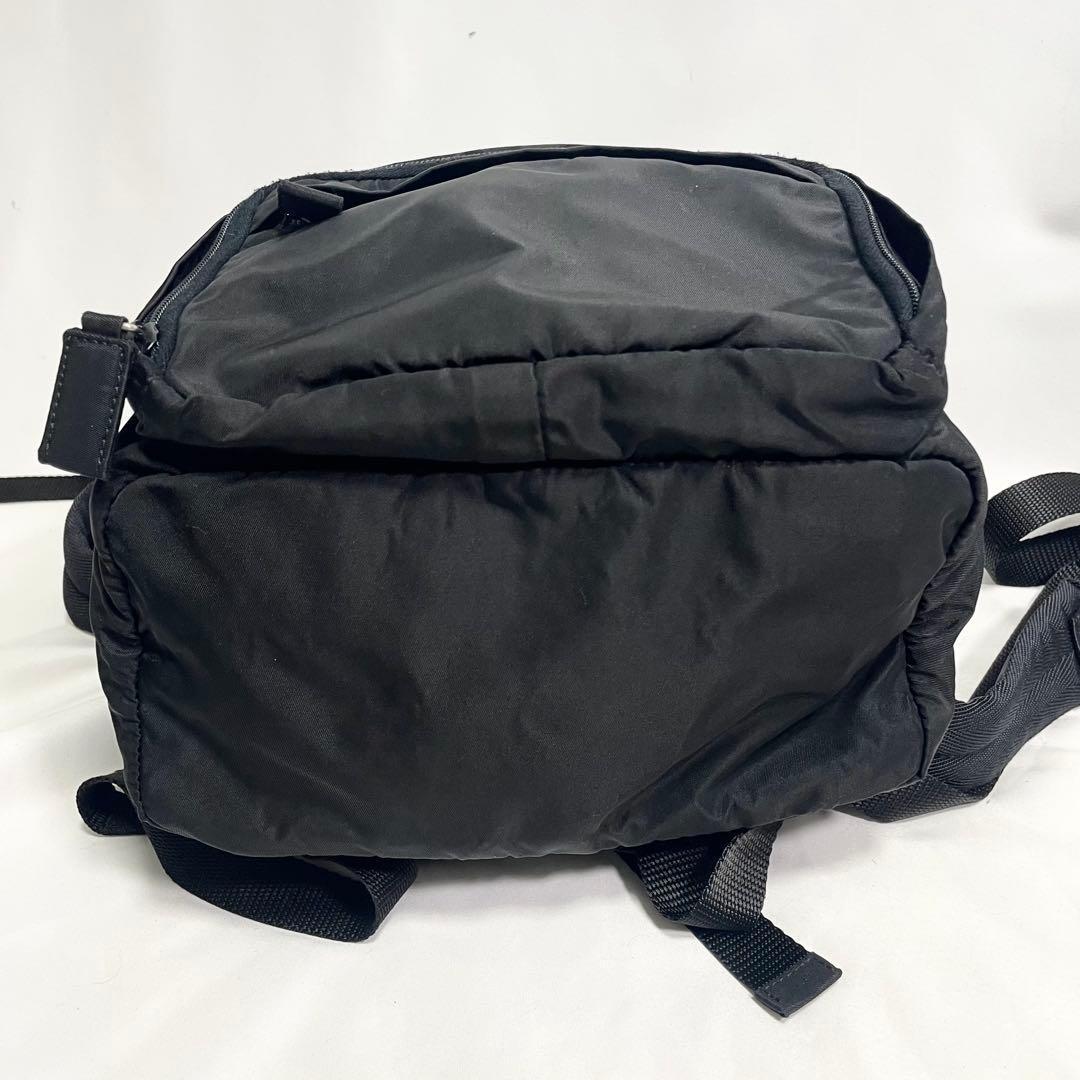 プラダ 三角ロゴ 金具よ ナイロン ブラック リュック バックパック 大容量 黒