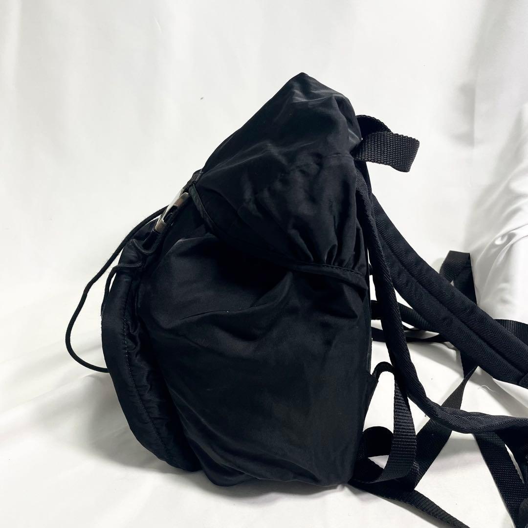 プラダ 三角ロゴ 金具よ ナイロン ブラック リュック バックパック 大容量 黒