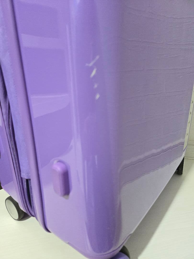 【完売品】BTS　コラボSamsonite RED キャリーケース