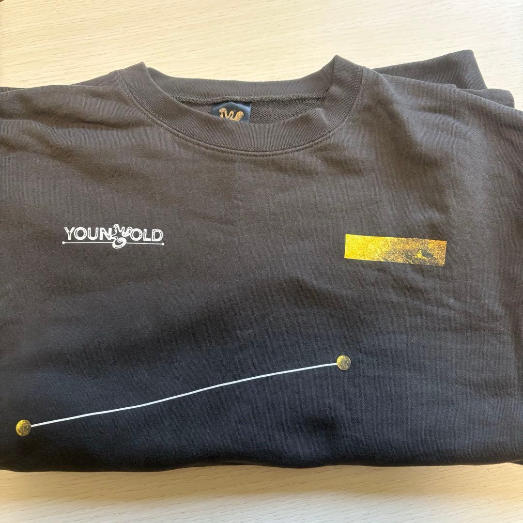SixTONES YOUNG OLD トレーナー - メルカリ