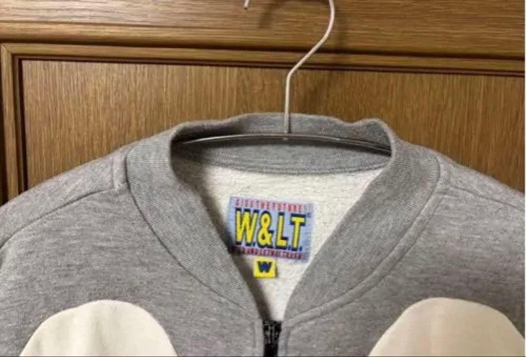 W&LT てんとう虫　ジップスウェット