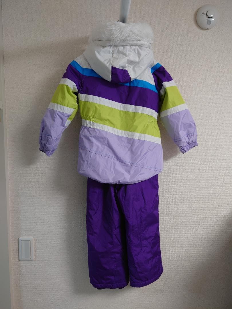 4才100size〜8才130sizeまで着用スキースノボウェア