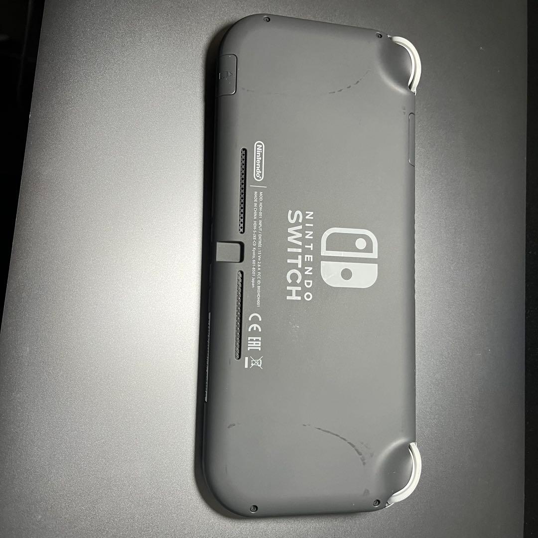 任天堂　Switchライト　本体