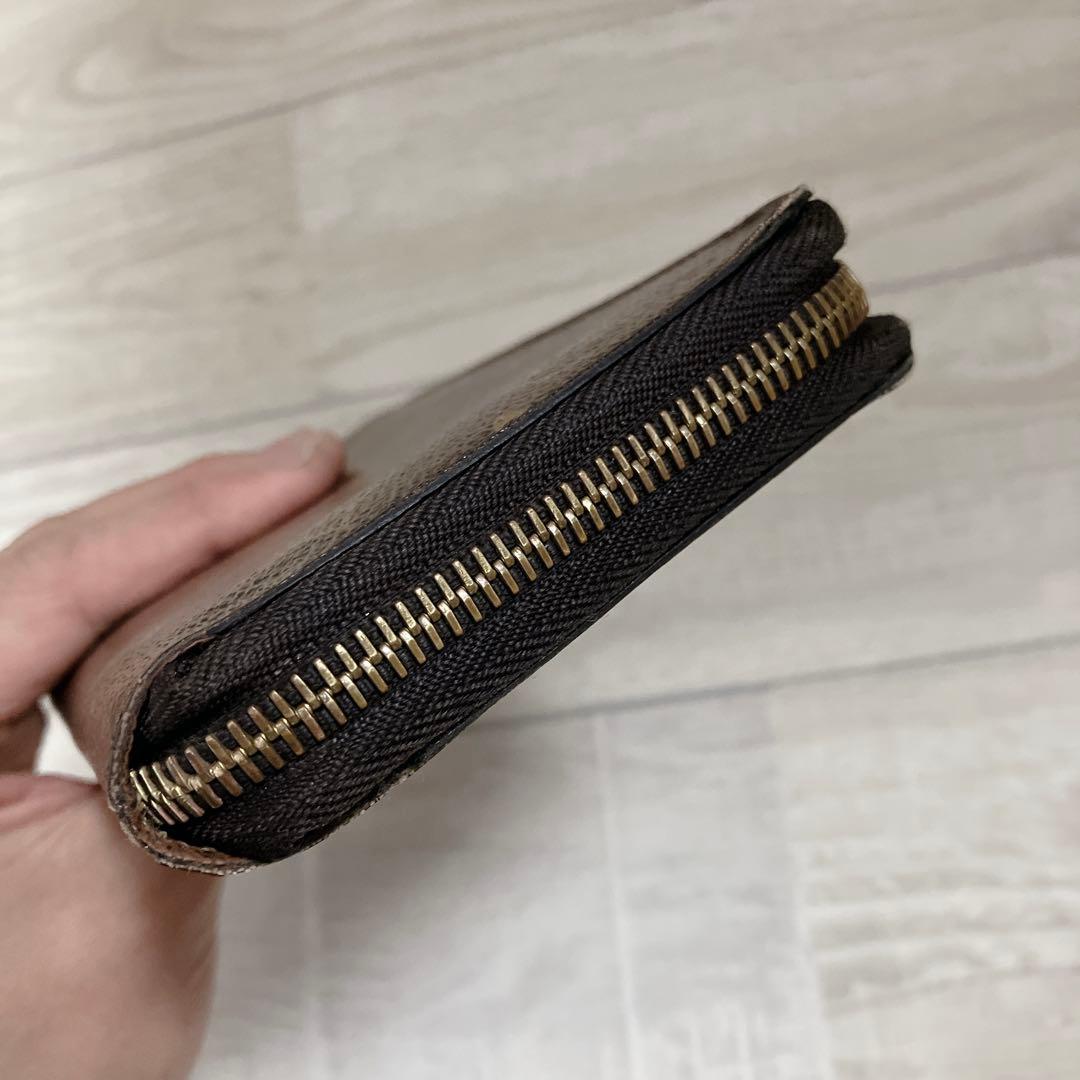ルイヴィトン 長財布 ジッピーウォレット 新型モデル