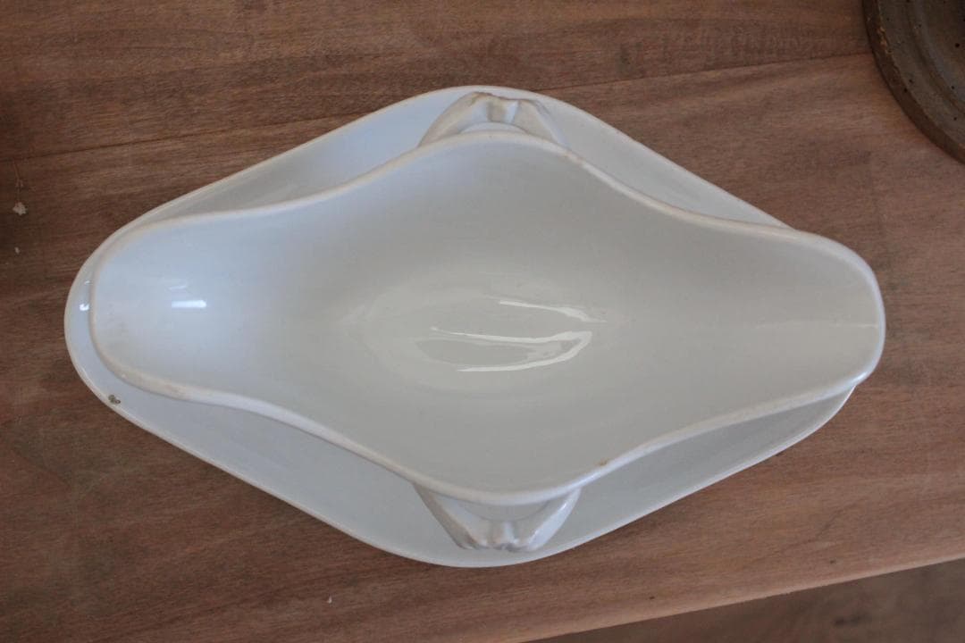 Saint-Amand【サンタマン】白のソーシエール/フランスアンティーク