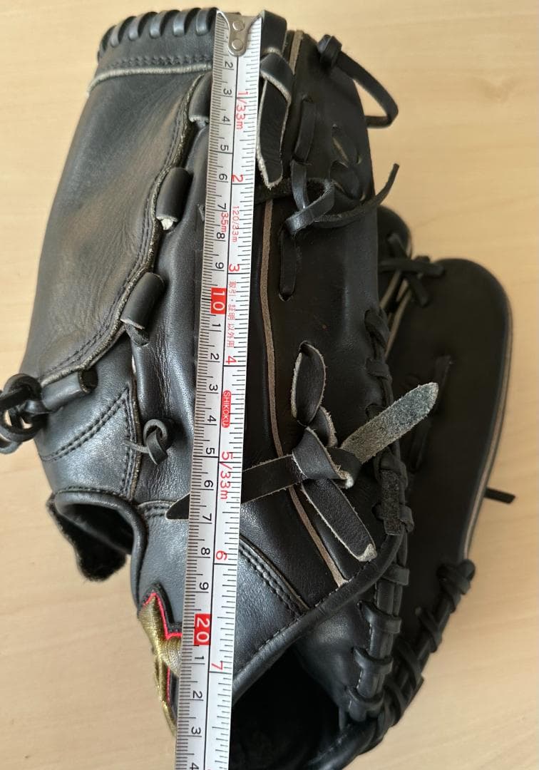 アンダーアーマー　軟式投手用右グローブ（大人用）