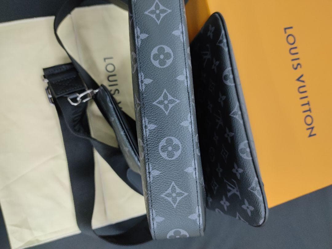 トリオメッセンジャー　ショルダー