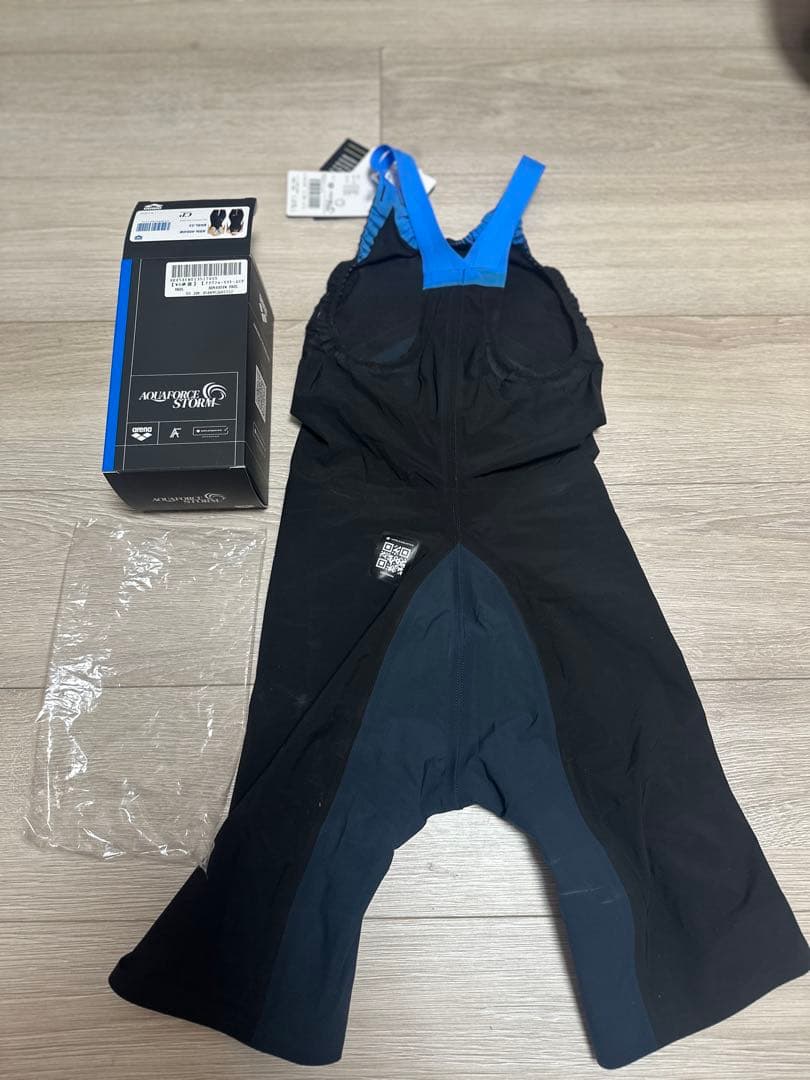 arena 高速水着　cp SSサイズ