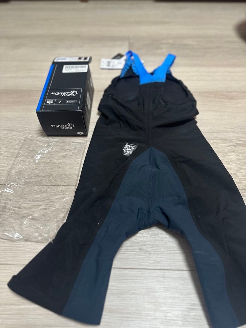 arena 高速水着　cp SSサイズ