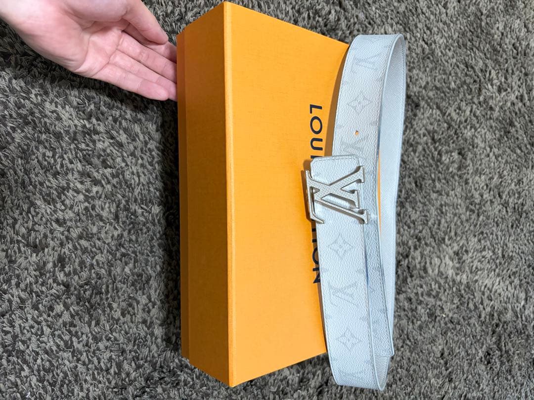 Louis Vuitton ベルト　DAB着用