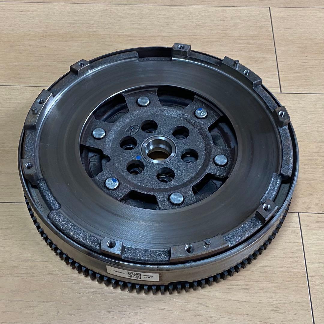 ♦︎美品！♦︎安心の純正品♦︎アバルト595/695♦︎フラホ/クラッチ