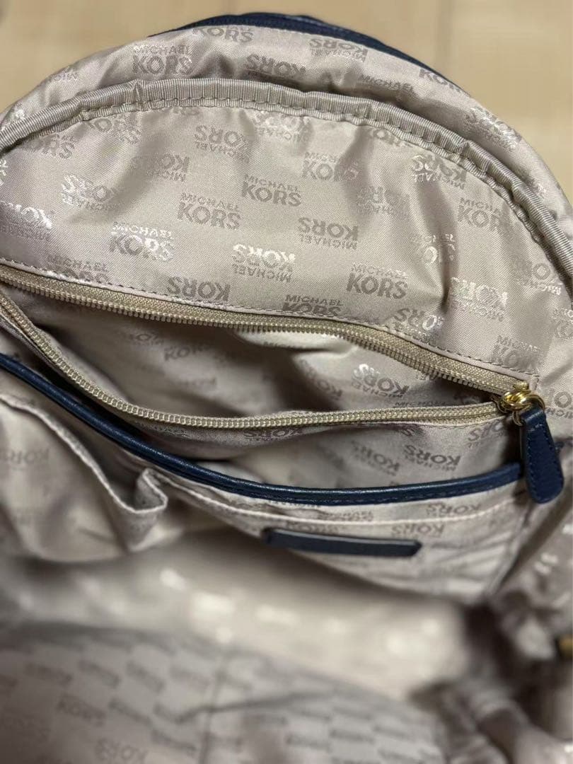 MICHAEL KORS 本革リュック ネイビー 未使用品