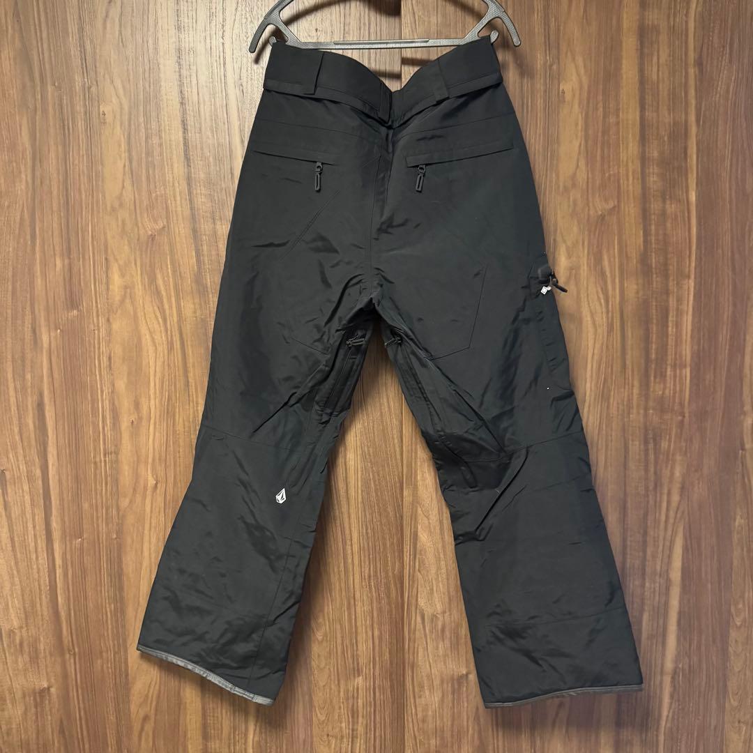【新品タグ付き】VOLCOM GORE-TEX パンツ 黒　ブラック　日本L相当