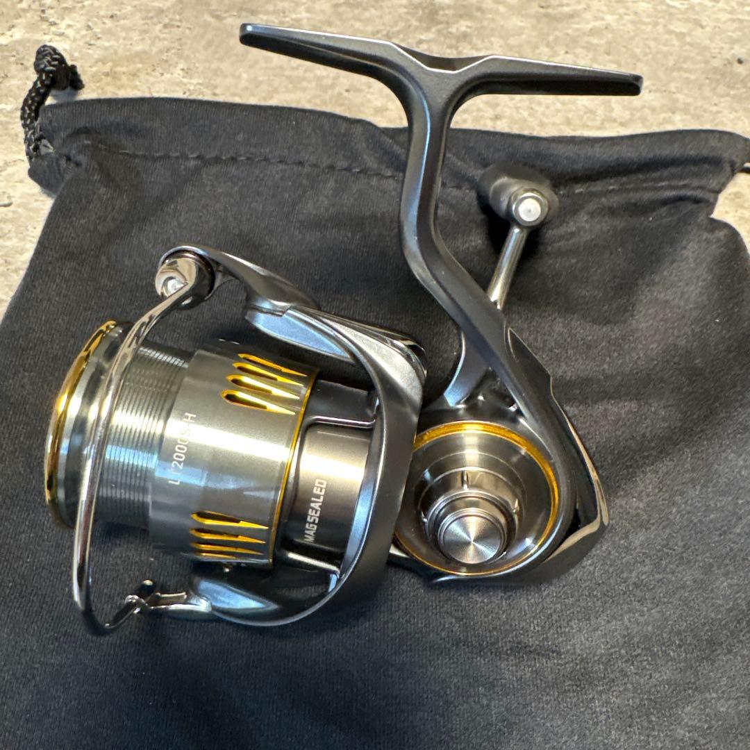 Daiwa AIRITY LT2000S-H スピニングリール