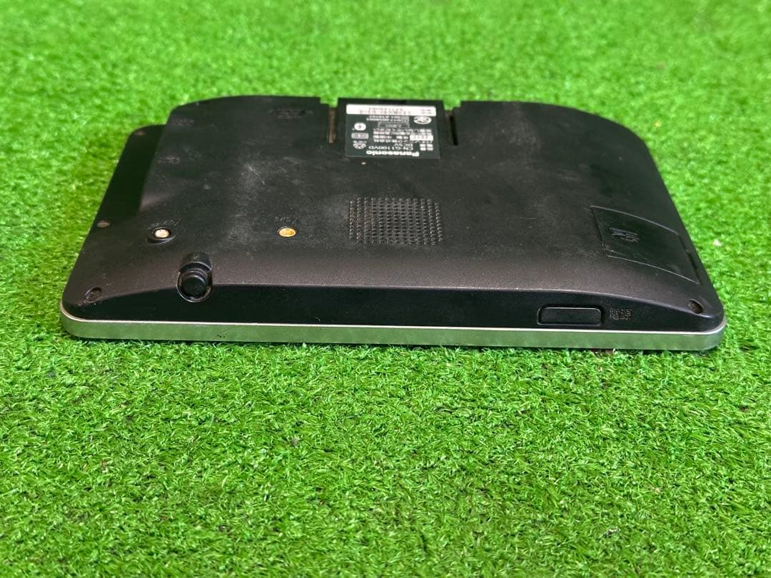 パナソニック CN-G1100VD ポータブルナビ. 地図データ2017 年製