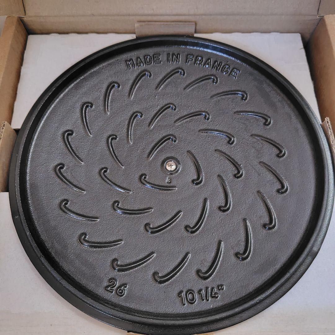 新品】海外限定STAUB Wa-NABE ワナベフレンチオーブン 26cm 蛇 - メルカリ