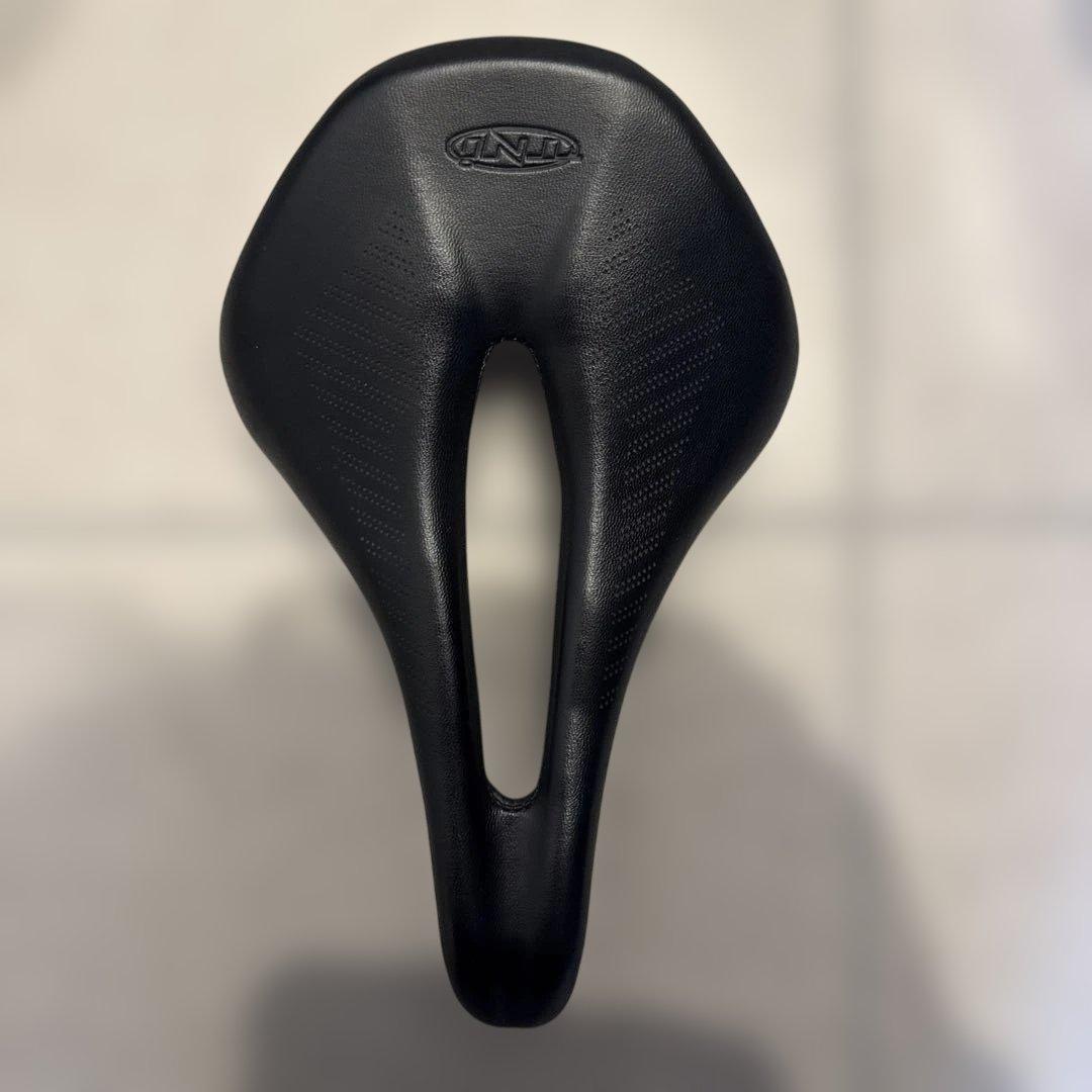 フルクラム　レーシング800DB TNI LITEFLYサドル