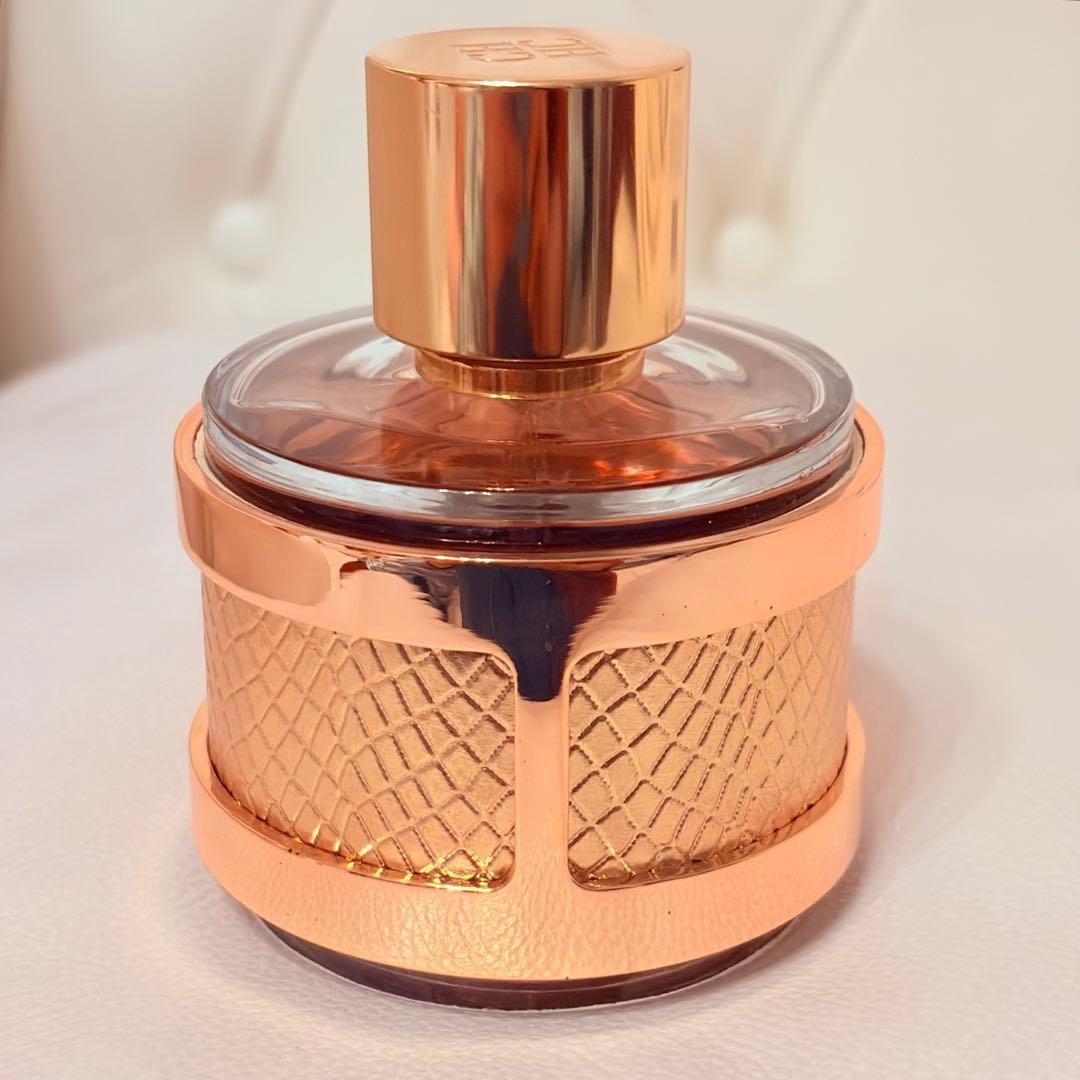 日本未発売　ドバイ限定品　100ml キャロライナヘレナ　オーデパルファム