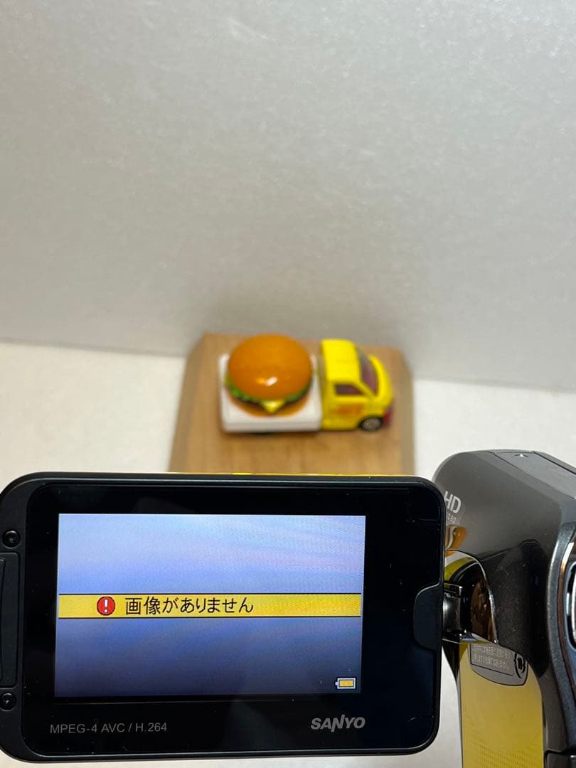 ☆人気美品☆SANYOデジタルムービーカメラXacti DMX-CA100Y