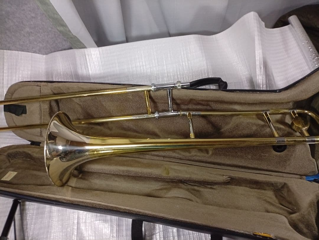 HUTTL トロンボーン 　LINE1000ケース付き