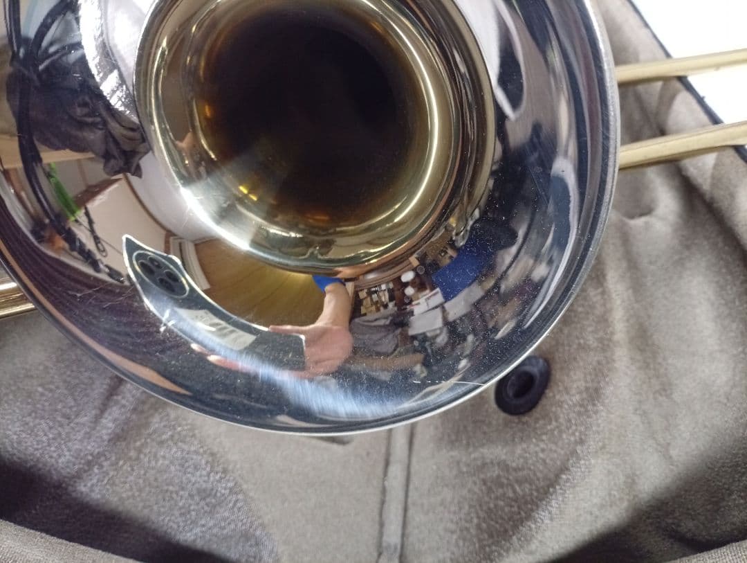 HUTTL トロンボーン 　LINE1000ケース付き