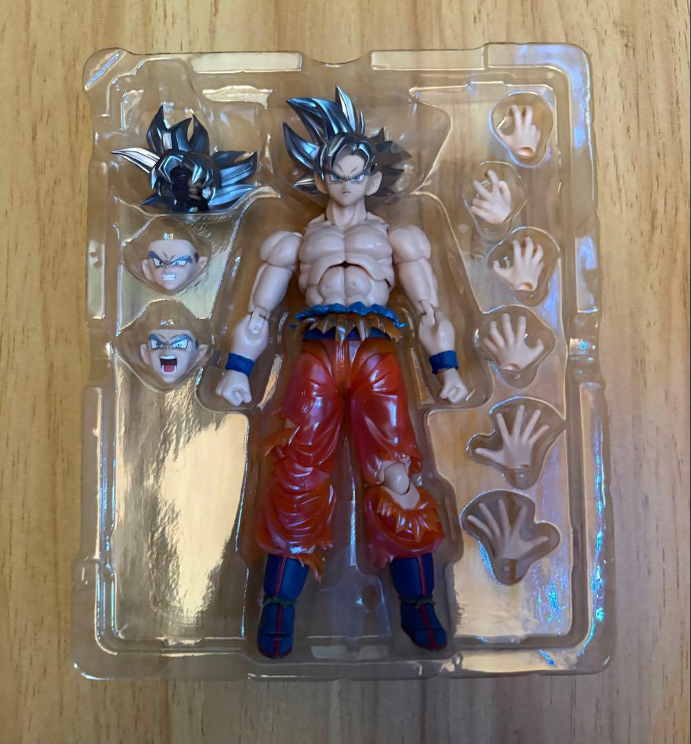 孫悟空 身勝手の極意限界超絶突破! S.H.Figuarts (フィギュアーツ)