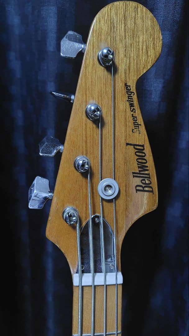 ジャンク】Bellwood エレキベース サンバースト - メルカリ