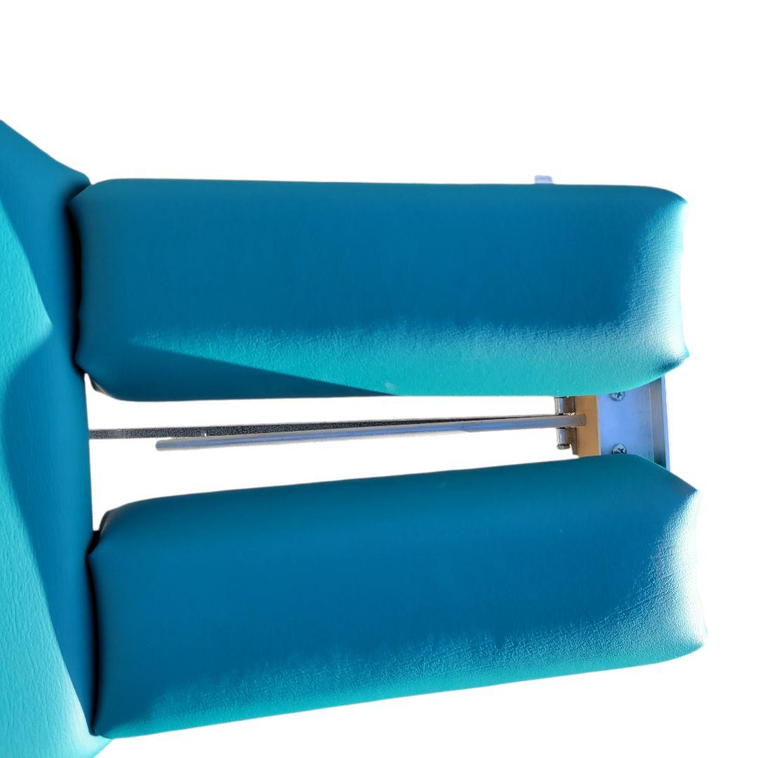 【希少】業務用 折り畳み式施術ベッド マッサージベッド 専用ケース付き