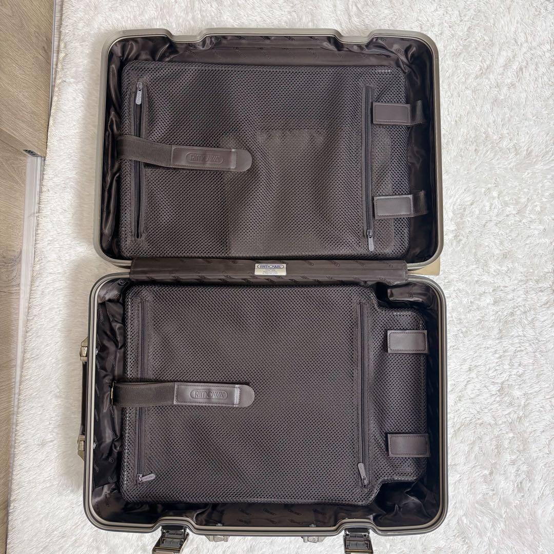 RIMOWA リモワ スーツケース チタン 2輪