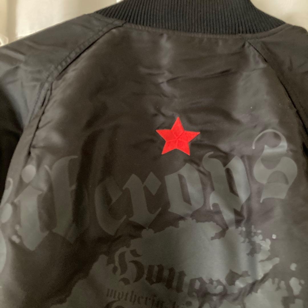 MA-1フライトジャケット 赤い星刺繍