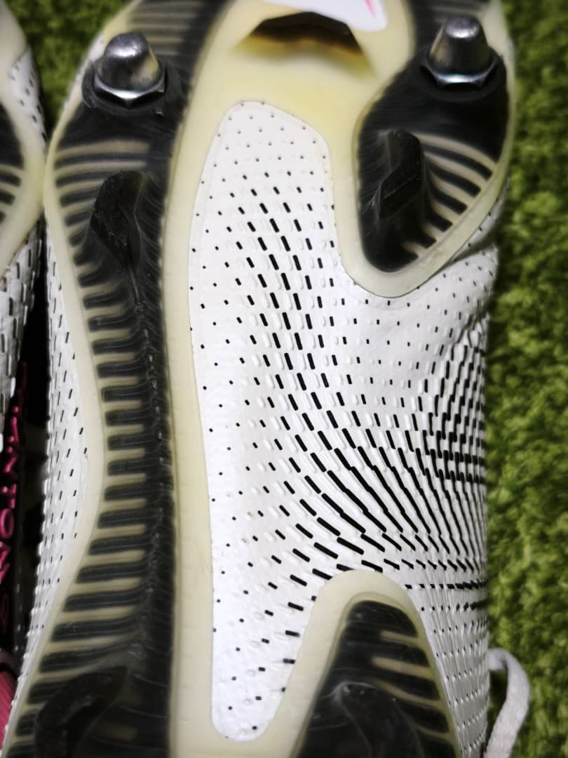 Nike ファントムGT SG PRO ホワイト/ピンク　28.5cm