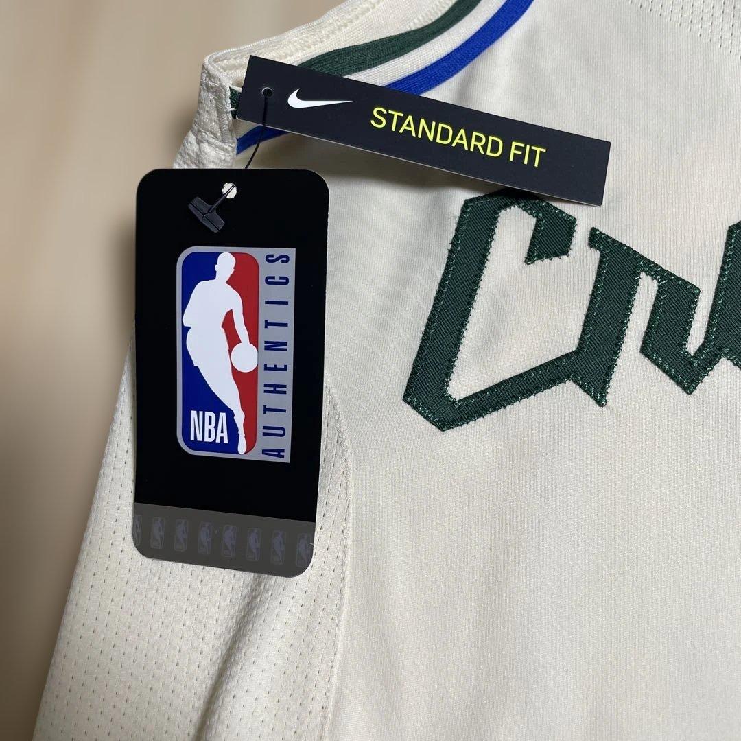 ド*ン様 新品未使用　ミルウォーキー・バックス Cream City NIKEユ