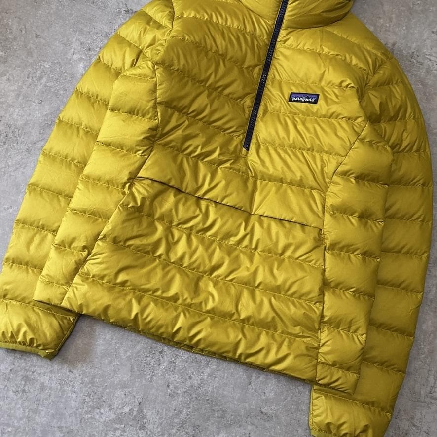 未使用級 パタゴニア ダウンセーターフーディ プルオーバー S TXTG