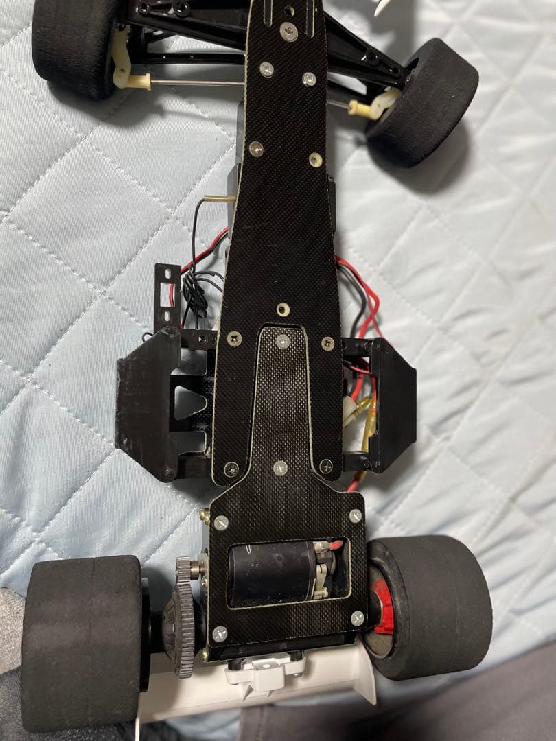 F1 ラジコン f103 マクラーレン mp4/5B ボディ&シャーシ