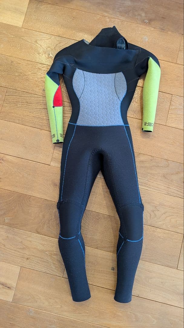 Hurley セミドライ 5/3mm レディース（SMサイズ程度） - メルカリ