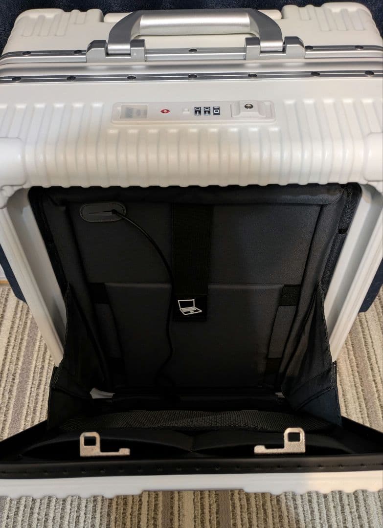 SKYFLY 魔法小屋　多機能スーツケース　キャリーケース　Sサイズ　白