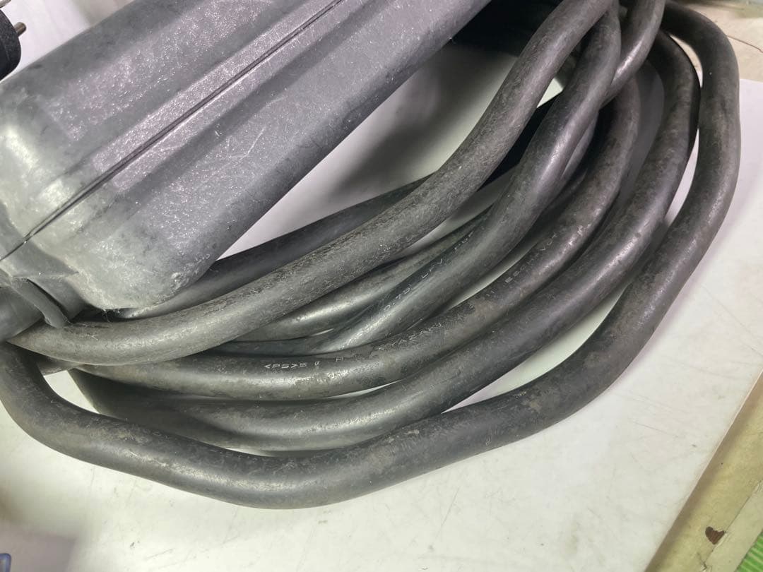 日産　リーフ　充電ケーブル　3NA1A