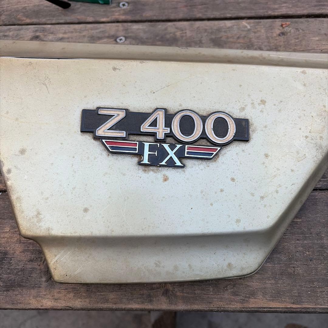Z400FX純正サイドカバー - メルカリ